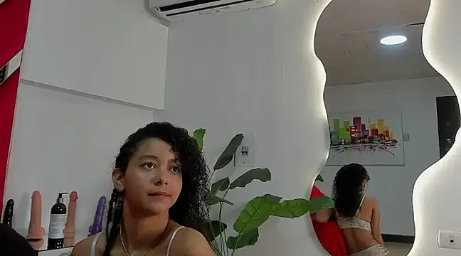 Milanxht online show from March 3, 8:43 pm