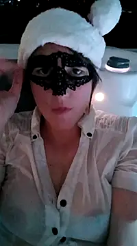 Snapshot of Hexe12346 chatting on December 18, 8:25 pm Hexe12346 online show from December 18, 8:25 pm
