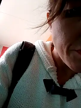 Snapshot of Hexe12346 chatting on January 17, 9:17 am Hexe12346 online show from January 17, 9:17 am