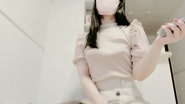 Snapshot of IORio2 chatting on November 3, 7:59 pm IORio2 online show from November 3, 7:59 pm