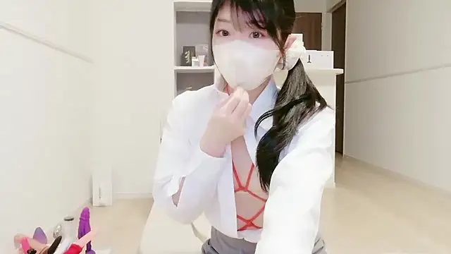 Snapshot of IORio2 chatting on December 5, 7:32 pm IORio2 online show from December 5, 7:32 pm