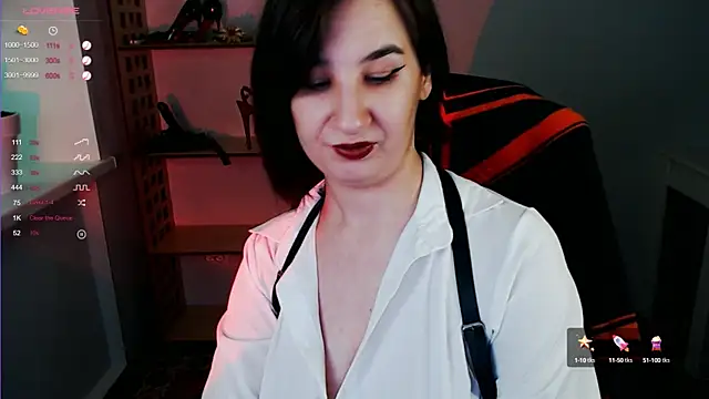 Goddess Sophie online show from January 23, 5:35 am