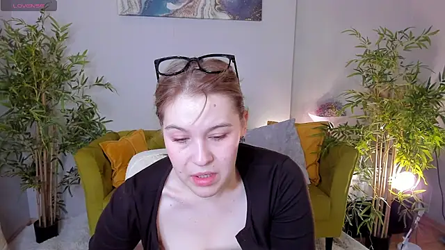 Colleen Blake online show from February 11, 5:18 pm