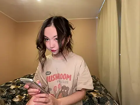 lalallalalaa- online show from February 5, 4:48 am