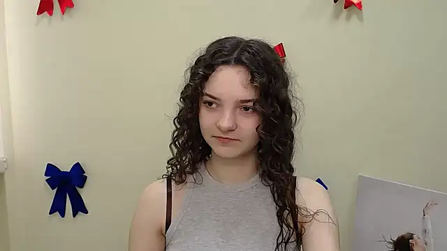  SusieSu  online show from March 4, 7:41 am