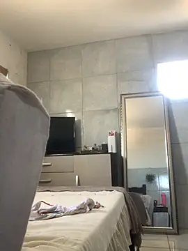 Snapshot of Gabrielleof chatting on November 24, 5:45 pm Gabrielleof online show from November 24, 5:45 pm