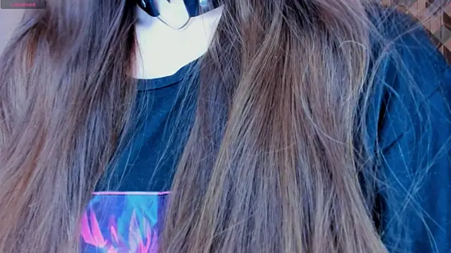 Snapshot of EvaBradley chatting on December 19, 3:52 pm EvaBradley online show from December 19, 3:52 pm