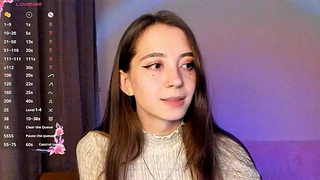 Snapshot of EvaBradley chatting on October 9, 5:44 pm EvaBradley online show from October 9, 5:44 pm