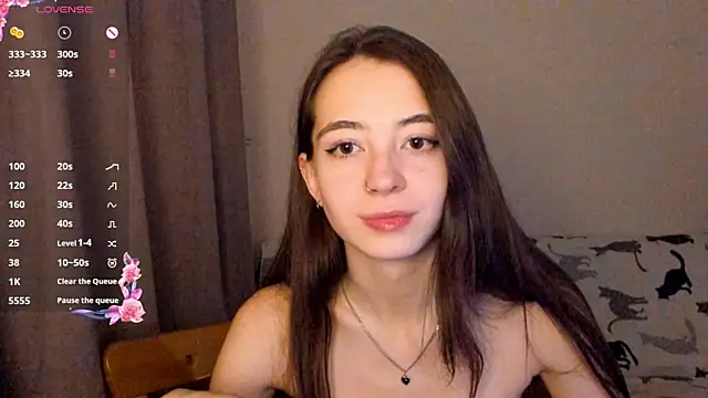 Snapshot of EvaBradley chatting on December 15, 7:18 pm EvaBradley online show from December 15, 7:18 pm