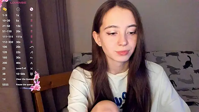 Snapshot of EvaBradley chatting on December 18, 7:20 pm EvaBradley online show from December 18, 7:20 pm