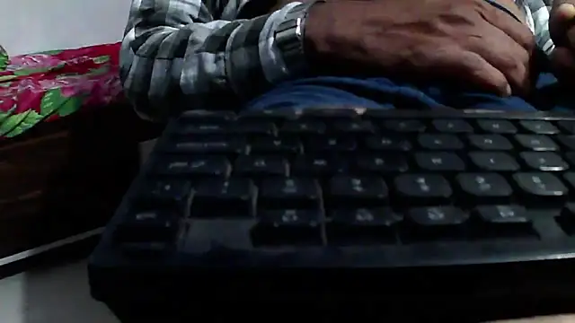 GO LALA online show from January 21, 1:00 pm