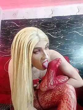 Snapshot of crislingery_dolli chatting on February 27, 11:54 am crislingery dolli online show from February 27, 11:54 am