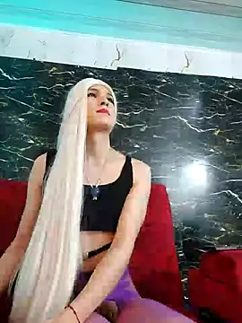 crislingery dolli online show from March 4, 12:11 pm