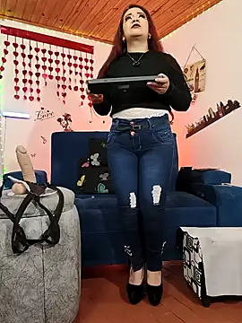 Snapshot of keila_j chatting on September 13, 10:15 am keila j online show from September 13, 10:15 am