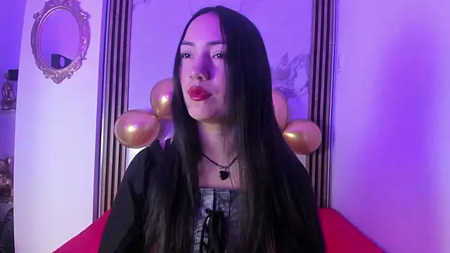 Scarlett  Fox   online show from March 23, 1:04 pm