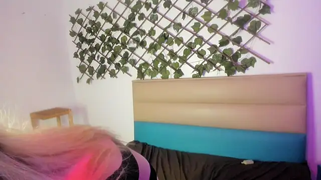 Cloe five online show from December 23, 3:44 pm