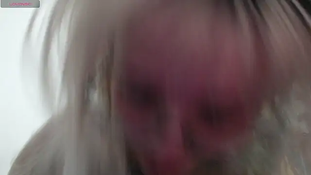 Cloe five online show from April 27, 9:57 pm