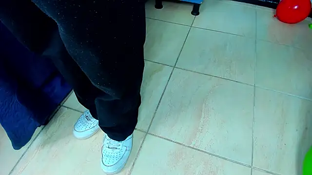 Snapshot of jeisonstark chatting on February 26, 2:46 pm jeisonstark online show from February 26, 2:46 pm