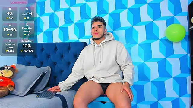 Snapshot of jeisonstark chatting on March 9, 11:36 am jeisonstark online show from March 9, 11:36 am