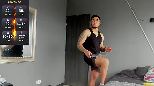 Snapshot of jeisonstark chatting on November 20, 11:32 am jeisonstark online show from November 20, 11:32 am