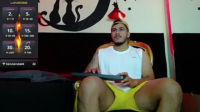 Snapshot of jeisonstark chatting on November 25, 11:43 am jeisonstark online show from November 25, 11:43 am