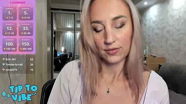 lady Nati online show from December 4, 5:00 pm