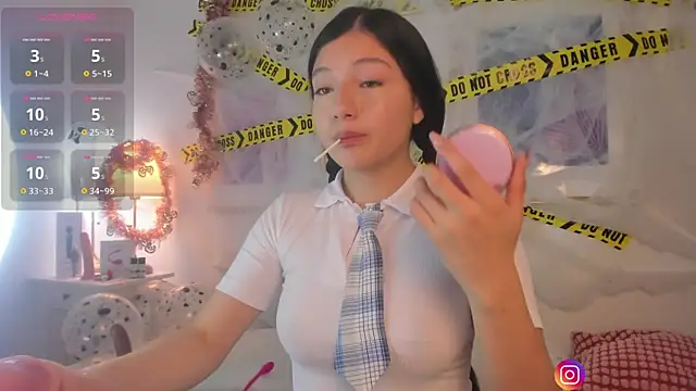 Eva depp online show from October 31, 3:57 pm