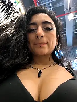 Lila Desiree online show from October 18, 3:35 pm