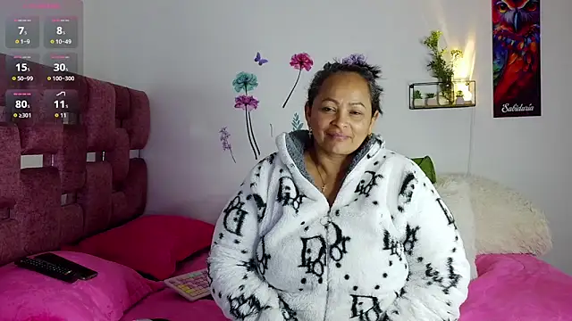 ScarletthJhonson- online show from April 11, 6:45 pm