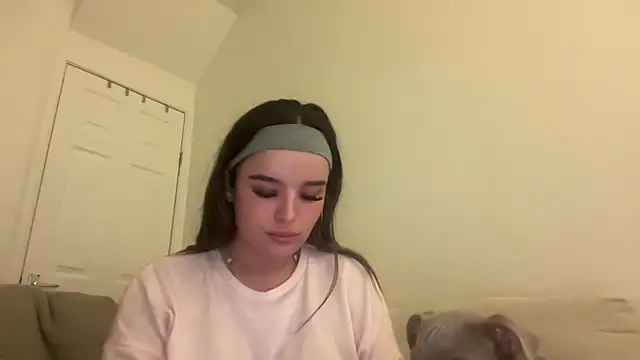 maisiesmithx online show from January 27, 4:41 am