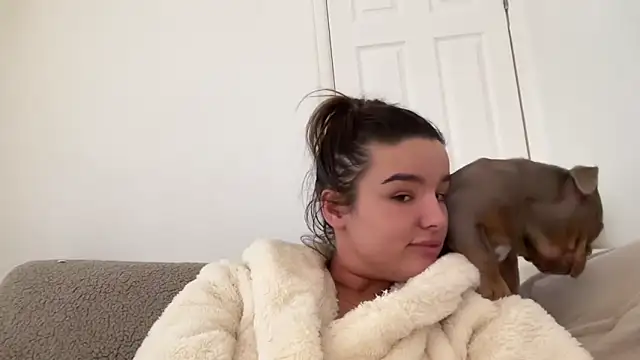 maisiesmithx online show from February 4, 12:22 pm