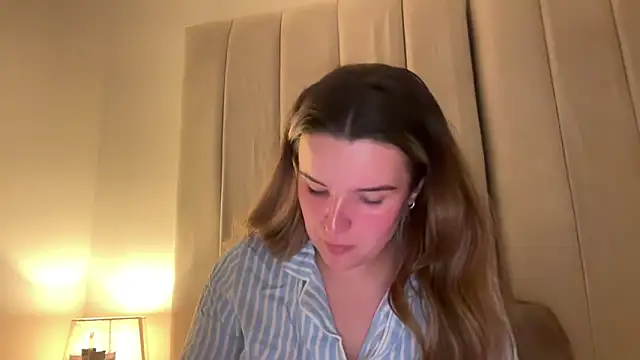 maisiesmithx online show from April 8, 11:37 pm