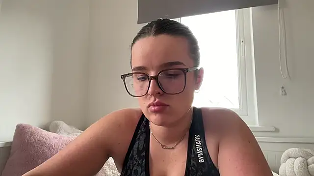 Snapshot of maisiesmithx chatting on July 24, 5:55 pm maisiesmithx online show from July 24, 5:55 pm