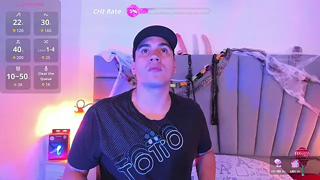 Snapshot of Vale_n_Matt chatting on October 14, 3:40 am Vale n Matt online show from October 14, 3:40 am