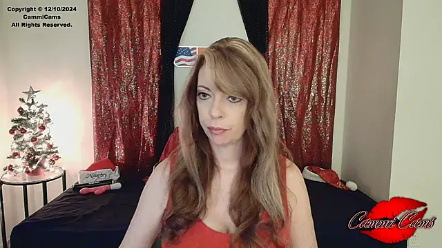 Snapshot of CammiCams chatting on December 10, 2:06 pm CammiCams online show from December 10, 2:06 pm