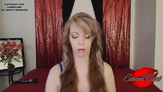 Snapshot of CammiCams chatting on January 13, 8:26 pm CammiCams online show from January 13, 8:26 pm