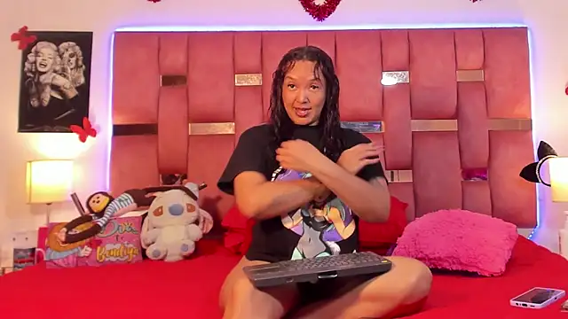 Snapshot of Betzabeth-Miller chatting on February 28, 3:07 am Betzabeth-Miller online show from February 28, 3:07 am