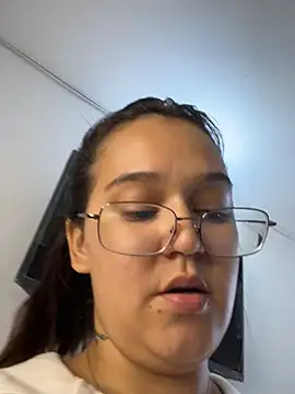 ValenG023 online show from March 20, 1:15 pm