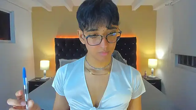 Dark hairy  online show from January 31, 2:58 am