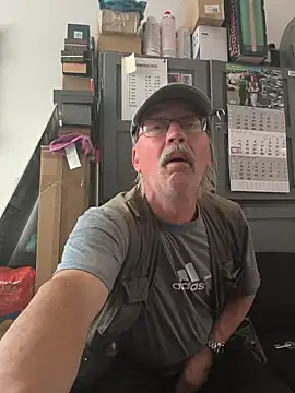 loverboyxxx69 online show from June 26, 9:14 am