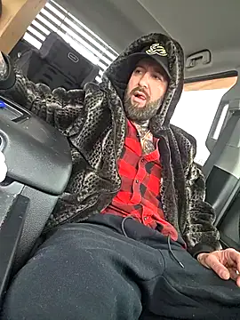 Beardedtattood online show from February 5, 2:00 pm