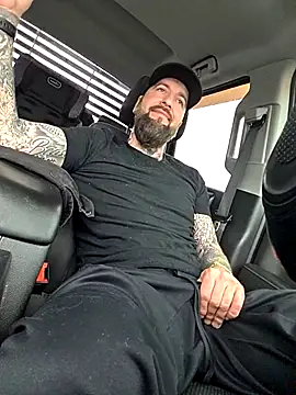 Beardedtattood online show from March 20, 2:00 pm