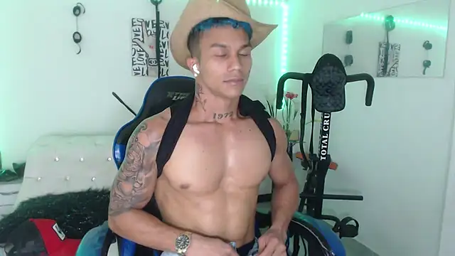 Leonard Price online show from February 23, 8:06 am