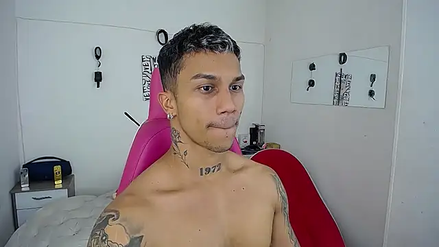 Leonard Price online show from November 17, 2:06 am