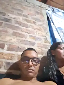 Snapshot of nilson2902 chatting on June 11, 1:05 am nilson2902 online show from June 11, 1:05 am