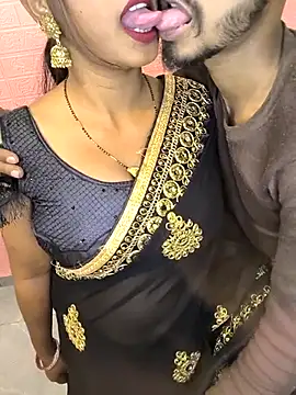 Snapshot of Indian_Lust_Couple chatting on November 13, 5:01 pm Indian Lust Couple online show from November 13, 5:01 pm