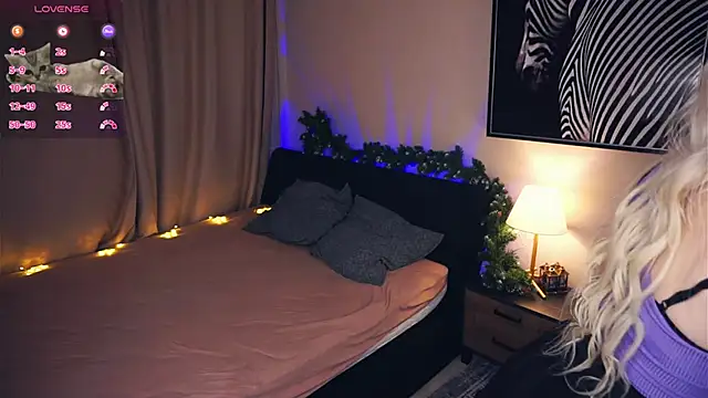 Snapshot of DarylGary chatting on January 7, 7:06 pm DarylGary online show from January 7, 7:06 pm