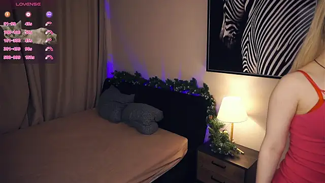 Snapshot of DarylGary chatting on January 18, 8:19 pm DarylGary online show from January 18, 8:19 pm