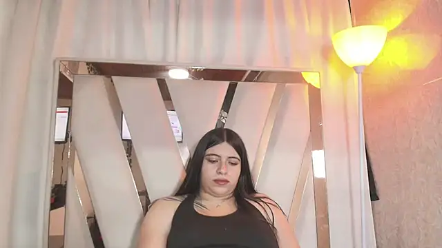 Naia x online show from April 1, 1:41 pm