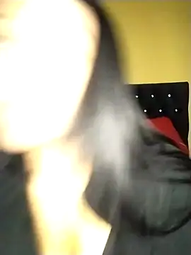 Snapshot of ArianaMist chatting on January 6, 1:42 am ArianaMist online show from January 6, 1:42 am